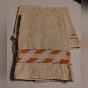 vintage JCPenney Orange bath towels set